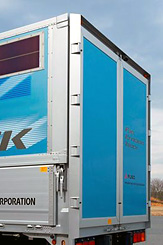 リアスポイラー