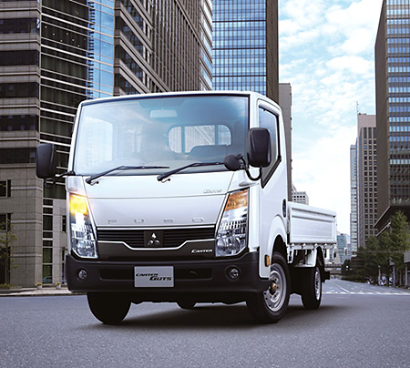 小型トラック「キャンターガッツ」