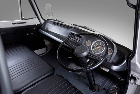 ���^�g���b�N�@�u�L�����^�[ T90�v�i���X�g�A�ԗ��@�Q�l�o�i�j