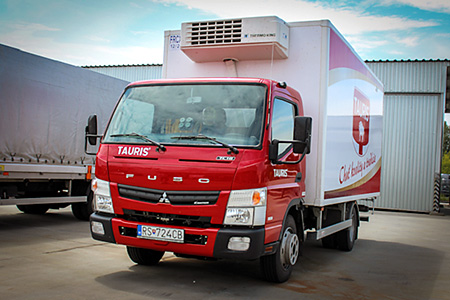 Seeking to enlarge its fleet, Tauris, Slovakia’s largest meat and sausage producer, has decided to purchase 14 FUSO Canter 7C18s with a 7.5-ton permissible gross vehicle weight.