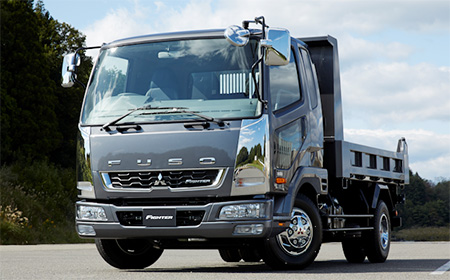Fighter &lsquo;Black Chrome&rsquo; Medium-Duty Dump Truck